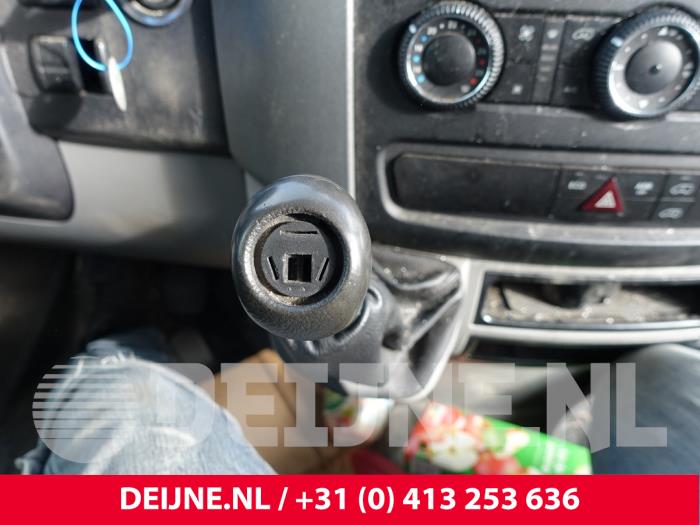 Mercedes Sprinter Versnellingspook O255818