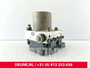 Gebruikte ABS Pomp Mercedes Vito (447.6) 2.2 116 CDI 16V Prijs € 272,25 Inclusief btw aangeboden door van Deijne Onderdelen Uden B.V.