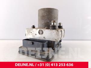 Mercedes Vito ABS Pumpe O255969 foto 3