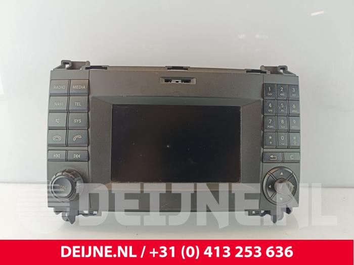Mercedes Vito Radio O256001