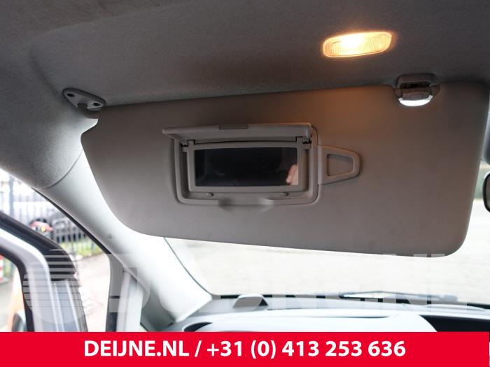 Mercedes Vito Zonneklep O256022