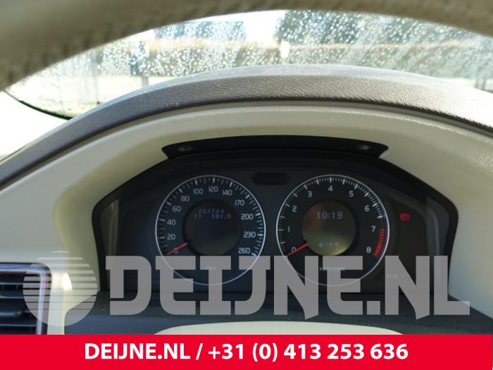 Volvo V70 Kilometerteller KM O256065