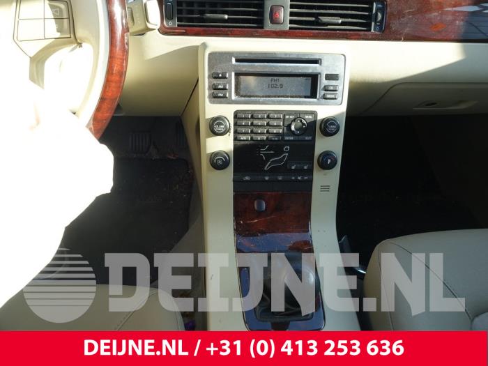 Gebruikte Pook Volvo V70 (BW) 2.0 16V Flexifuel Prijs € 75,00 Margeregeling aangeboden door van Deijne Onderdelen Uden B.V.