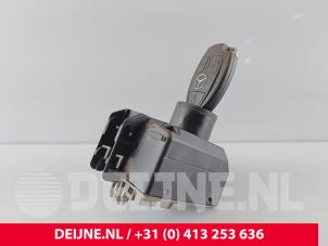 Mercedes Vito Zündschloss+Schlüssel O256147 foto 2