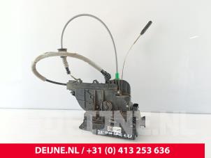 Mercedes Vito Deurslot Mechaniek 2Deurs links O256192 foto 2