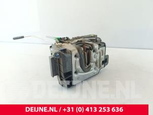 Mercedes Vito Deurslot Mechaniek 2Deurs links O256192 foto 3