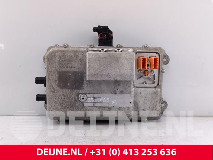 Volvo C40 Inverter O256232