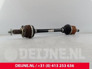 Gebruikte Aandrijfas links-achter Volvo C40 Recharge (XK) Recharge Twin 78 kWh Prijs € 399,30 Inclusief btw aangeboden door van Deijne Onderdelen Uden B.V.