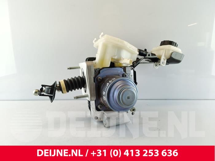 Gebruikte ABS Pomp Volvo C40 Recharge (XK) Recharge Twin 78 kWh Prijs € 592,90 Inclusief btw aangeboden door van Deijne Onderdelen Uden B.V.