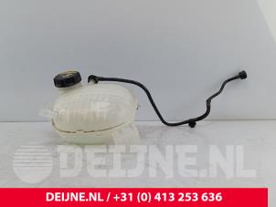Volvo C40 Ausgleichsbehälter O256256 foto 2