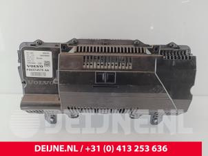 Volvo C40 Odometer KM O256261 photo 2