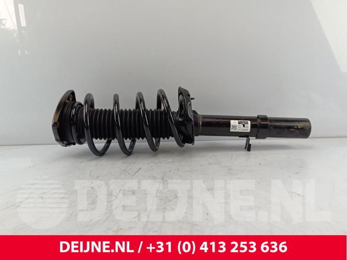 Volvo C40 Stoßdämpferstrebe links vorne O256271