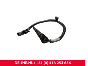 Gebruikte Olie niveau sensor Volvo V40 Cross Country (MZ) 2.0 D2 16V Prijs € 70,00 Margeregeling aangeboden door van Deijne Onderdelen Uden B.V.