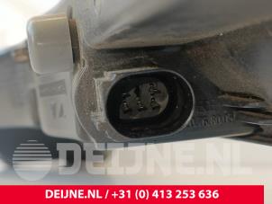 Porsche Panamera Taillight, right O256339 photo 3