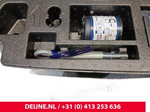 Volvo C40 Tyre repair kit O256342 photo 2