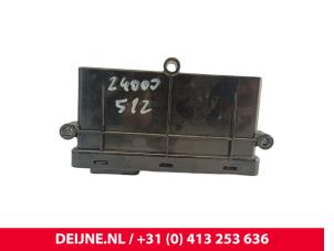Tesla Model S Central door locking module O256378 photo 3