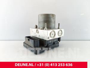 Gebruikte ABS Pomp Volkswagen Crafter (SY) 2.0 TDI FWD Prijs € 296,45 Inclusief btw aangeboden door van Deijne Onderdelen Uden B.V.