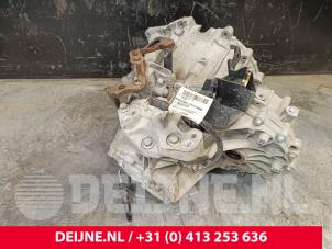 Volvo XC40 Gearbox O256484 photo 2