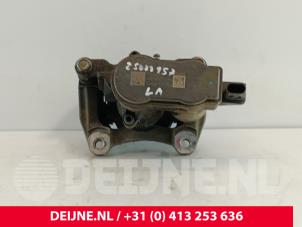 Volvo XC40 Remklauw (Tang) links-achter O256539 foto 3