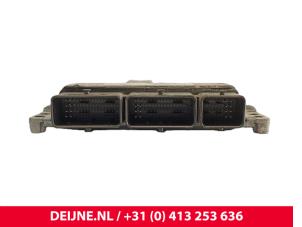Nissan NV400 Engine management computer O256758 photo 3