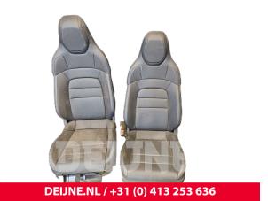 Porsche Taycan Set of upholstery (complete) O256803 photo 2