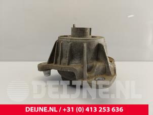 Mercedes Vito Engine mount O256813 photo 2