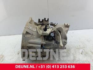 Ford Transit Connect Getriebe O256853 foto 2