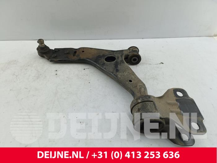 Ford Transit Connect Draagarm onder links-voor O256875