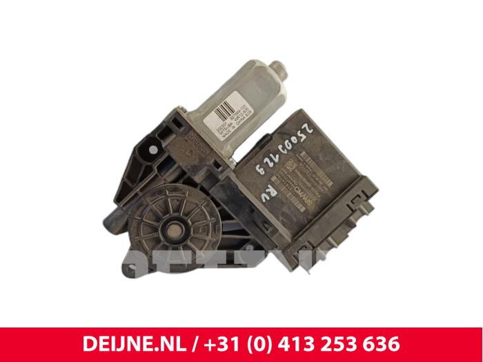 Lynk & Co 01 Fenstermotor Tür O256914