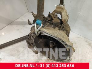 Volvo V70 Gearbox O256923 photo 2