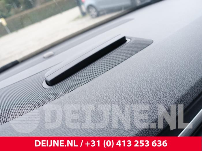 Volvo V70 Navigation Display O256979