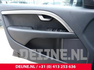 Volvo V70 Tür 4-türig links vorne O256981 foto 3