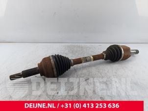 Gebruikte Aandrijfas links-voor Ford Transit Custom 2.0 TDCi 16V Eco Blue 130 mHEV Prijs € 193,60 Inclusief btw aangeboden door van Deijne Onderdelen Uden B.V.