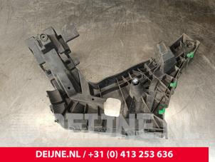 Volvo XC40 Rear bumper bracket, right O257112 photo 2
