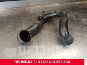 Volvo C70 Intercooler Rohr O257185 foto 3