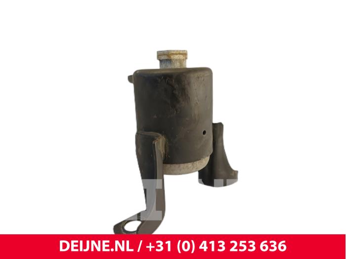 Gebruikte Motorrubber Ford Transit Courier 1.0 Ti-VCT EcoBoost 12V Prijs € 18,15 Inclusief btw aangeboden door van Deijne Onderdelen Uden B.V.