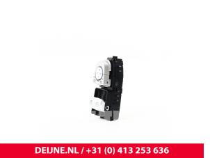 Mercedes Vito Elektrisch Raam Schakelaar O9990002741 foto 2