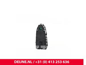 Mercedes Vito Elektrisch Raam Schakelaar O9990002741 foto 4