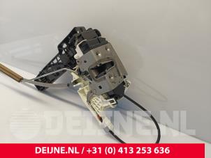 Mercedes Sprinter Deurslot Mechaniek 2Deurs rechts O257361 foto 4