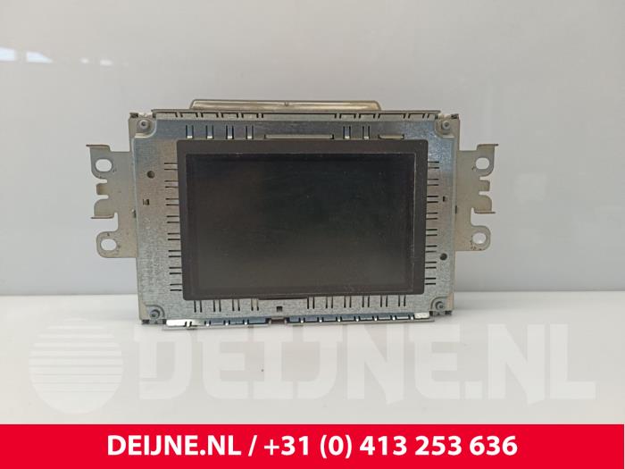 Gebruikte Display Multi Media regelunit Volvo V40 (MV) 1.6 D2 Prijs € 100,00 Margeregeling aangeboden door van Deijne Onderdelen Uden B.V.