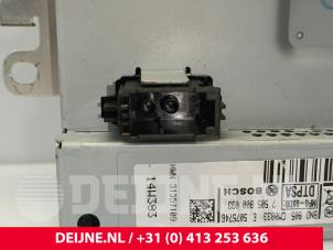 Volvo V40 Display Multi Media regelunit O257441 foto 3