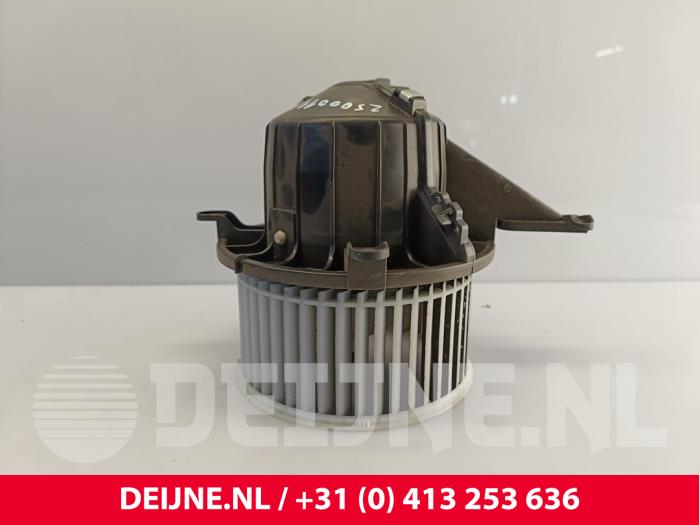 Mercedes Vito Heizung Belüftungsmotor O257492