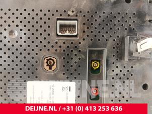 Lynk & Co 01 Display Multi Media regelunit O257561 foto 3