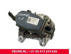 Lynk & Co 01 Remklauw (Tang) links-achter O257572 foto 3