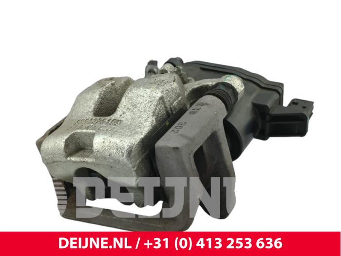 Lynk & Co 01 Remklauw (Tang) rechts-achter O257574