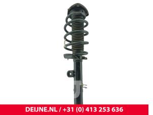 Lynk & Co 01 Stoßdämpferstrebe links vorne O257577 foto 2