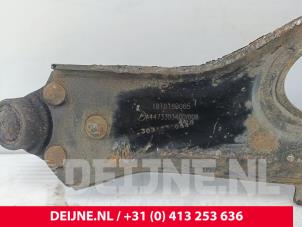Mercedes Vito Front lower wishbone, left O257620 photo 3