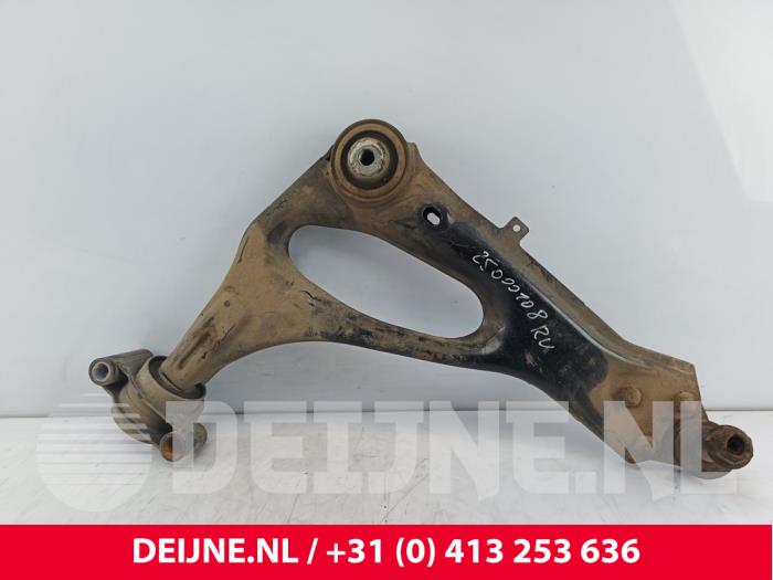 Mercedes Vito Draagarm onder rechts-voor O257621