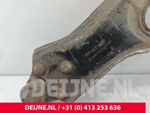 Mercedes Vito Draagarm onder rechts-voor O257621 foto 3