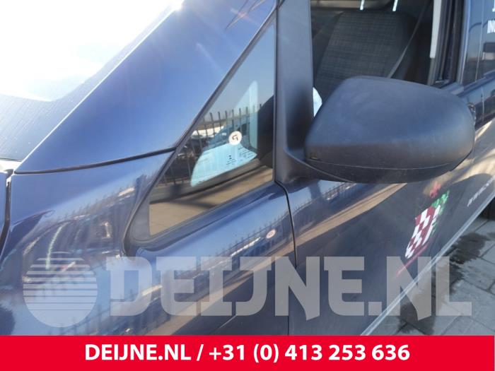 Mercedes Vito Driehoeks Ruit links-voor O257622